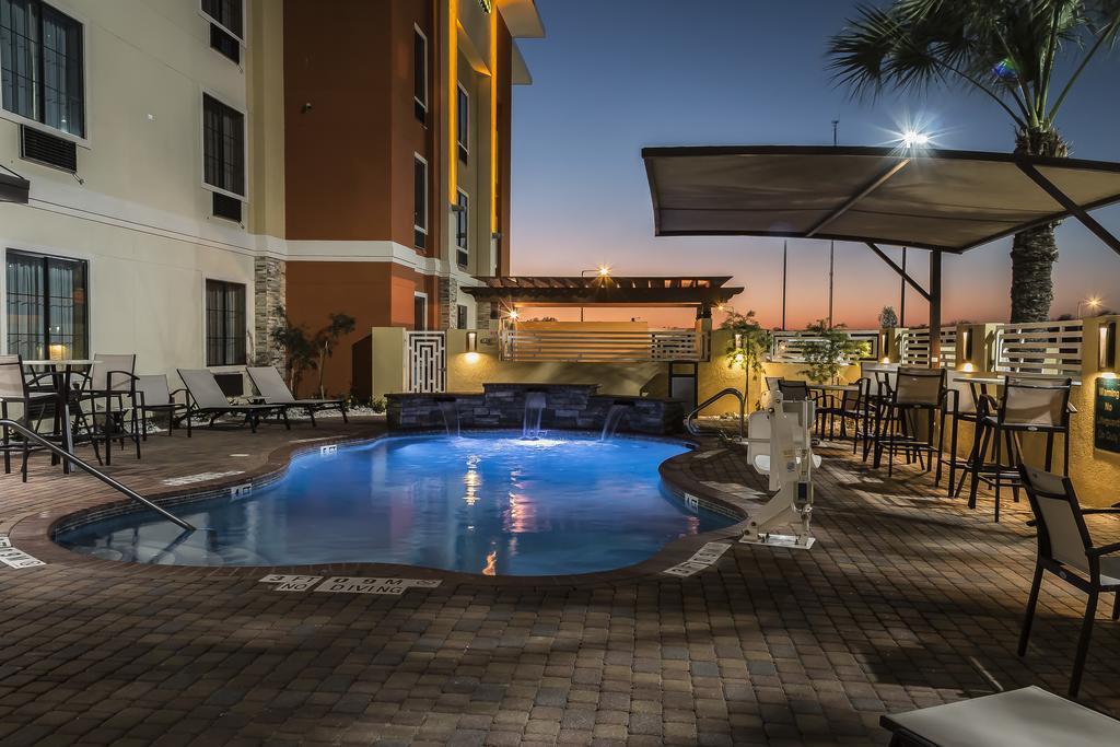 Mainstay Suites Единбург Екстер'єр фото