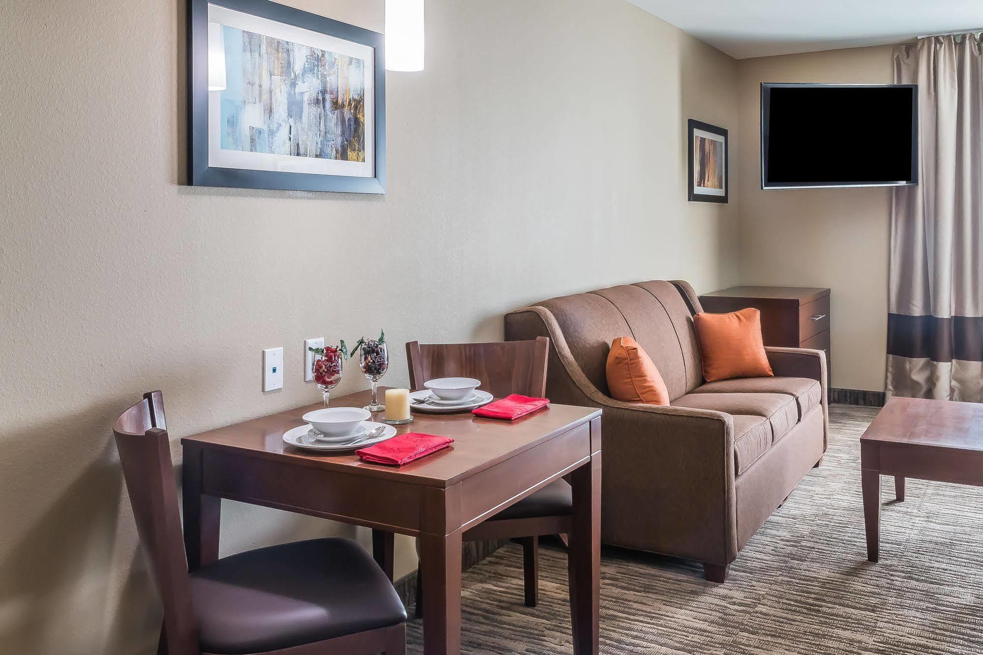 Mainstay Suites Единбург Екстер'єр фото